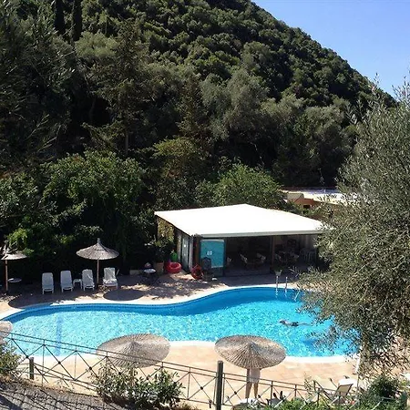 Mermaid Pool And Bar מלון דירות 3*