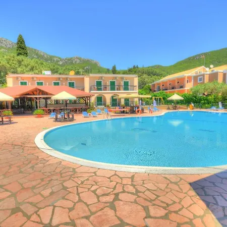 מלון דירות Mermaid Pool And Bar